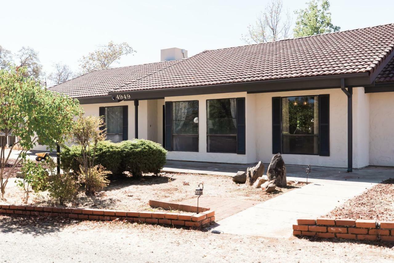 Moon Ranch - A Gateway To Yosemite Vila Mariposa Exterior foto